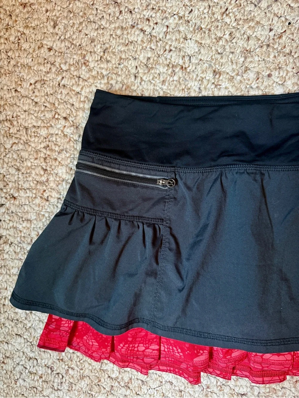 Lululemon Black Skirt with Red Lace Trim - Women's Flared Skirt